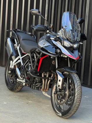 TRIUMPH TIGER 900 GT TRIUMPH TIGER 900 GT